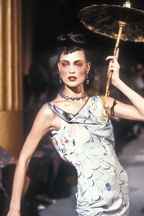 shalom harlow at dior couture fw 97|Shalom Harlow Christian Dior, Autumn.